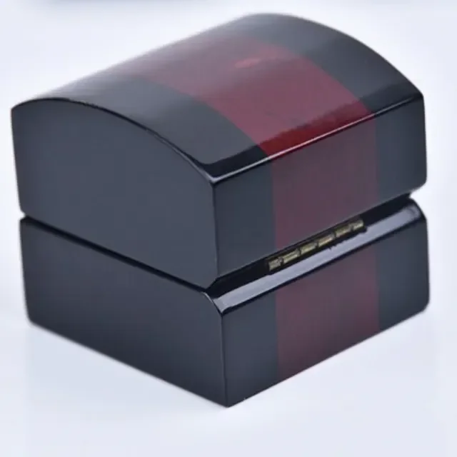 Wooden Jewelry Boxes: Hand-Crafted, with Custom Engraving & Multi-Layer Design - DSC 6693
