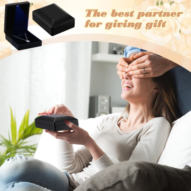 Led-Lit Jewelry Boxes: Ideal for Showcasing, with Diverse Designs & Soft Lining - LED Lit Jewelry Boxes3