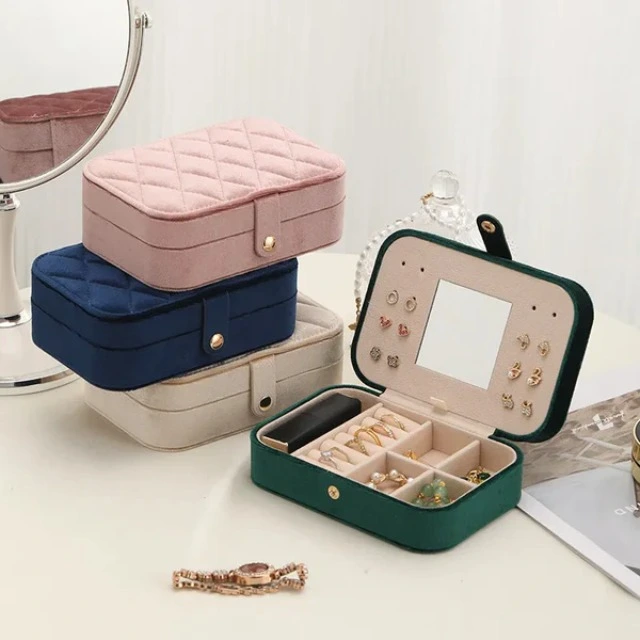 Luxurious Velvet Quilted Jewelry Cases | Made of Thick Velvet with Delicate Compartments - Velvet Quilted Jewelry Cases7