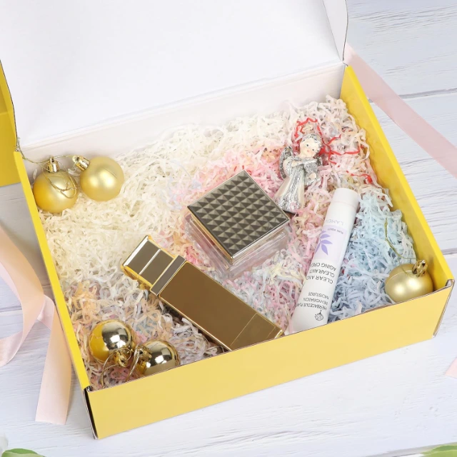 Eye-Catching Yellow Mailer Box Made of Double-Wall Cardboard | For Reliable Parcel Delivery - Yellow Mailer Box3