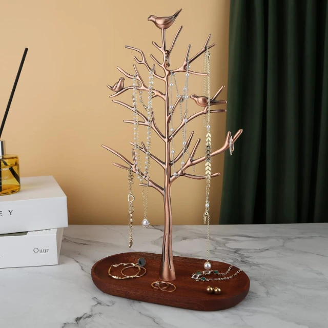 Zen Garden Jewelry Displays Inspired by Zen Gardens | Creating a Peaceful Atmosphere - Zen Garden Jewelry Displays1