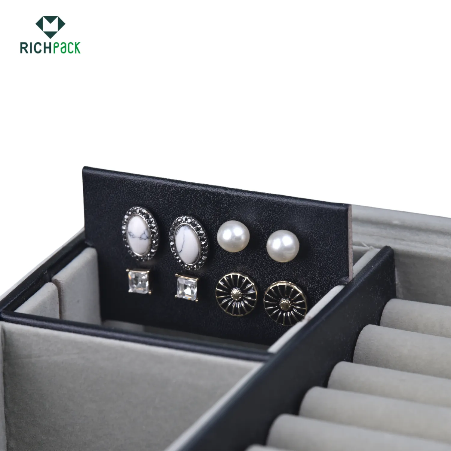Bespoke Personalized Jewelry Storage Solutions 005
