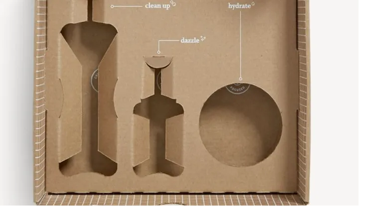 What Is a Wine Glass Gift Box - wine gift box interior