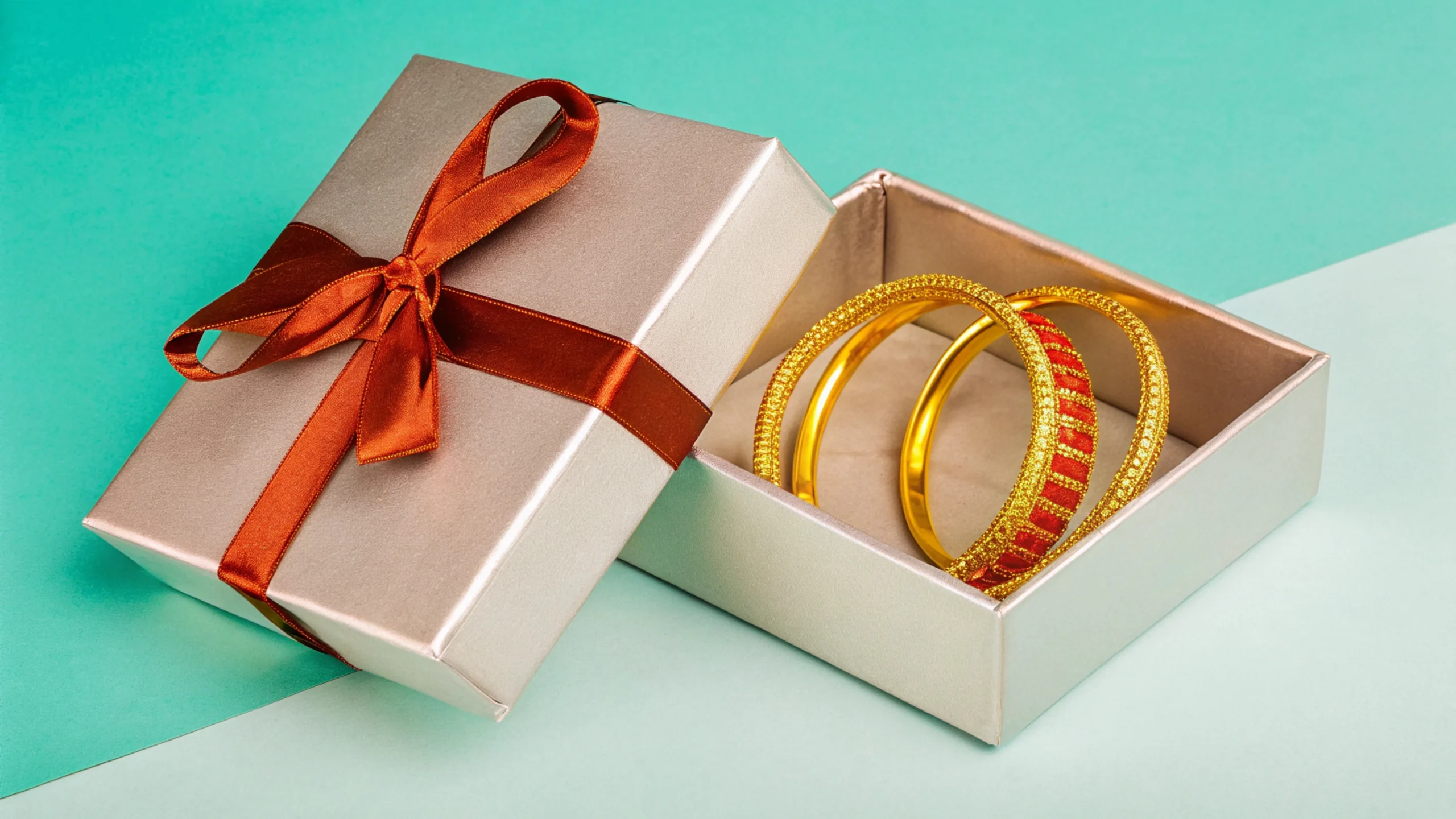 The Ultimate Guide to Fine Jewelry 18K Gold Bracelets and Ideal Packaging - jewelry 18k bracelets gift box ideas