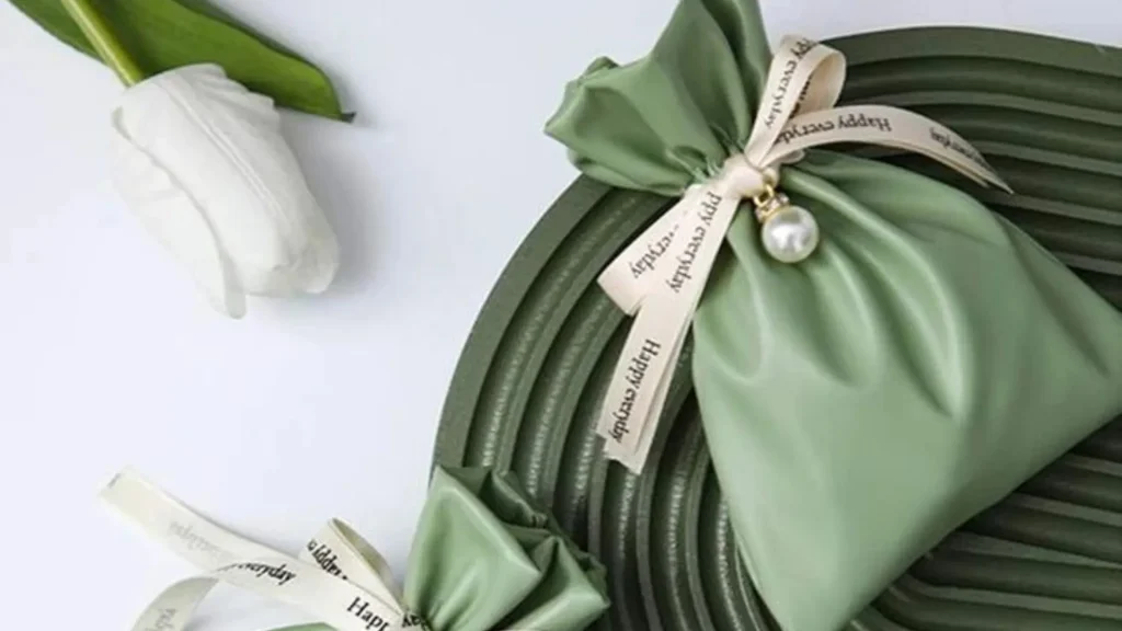 leather jewelry pouch green