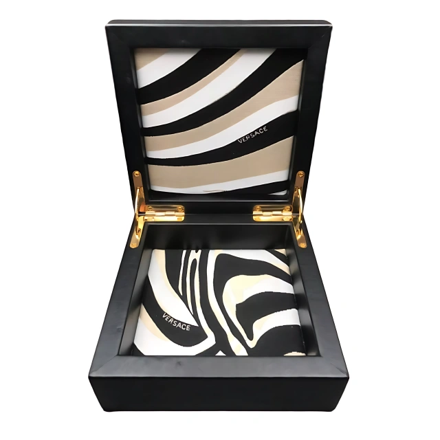 Elegant and Compact Small Necklace Box - Perfect for Display and Protection - medusa jewelry packaging (1)
