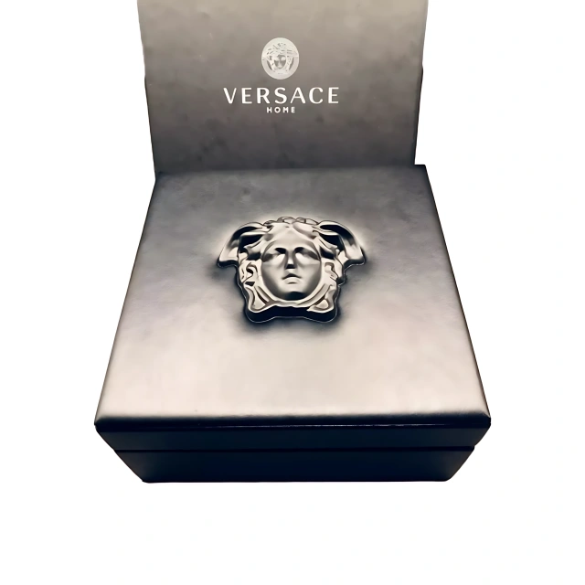 Elegant and Compact Small Necklace Box - Perfect for Display and Protection - medusa jewelry packaging (4)