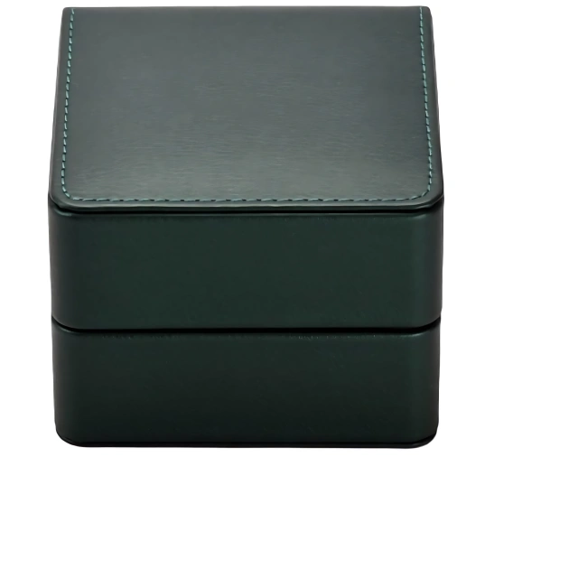 Embark on a Fashionable Adventure - Discover Richpack's Distinct Box Chain Necklace - mens watch jewelry box 4