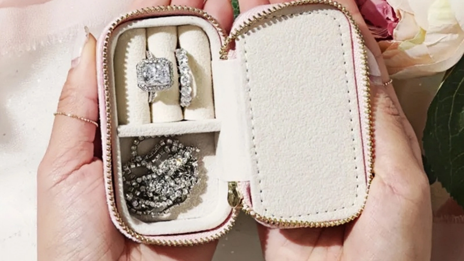 Ultimate Guide to Mini Travel Jewelry Cases: Stay Stylish & Organized on the Go - mini Travel Jewelry Case