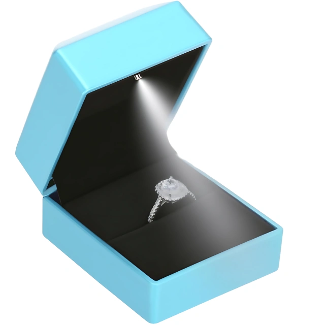 Premium Packaging for Fine Jewelry 18K Gold Bracelets - Unparalleled Protection & Style - stuller jewelry box3