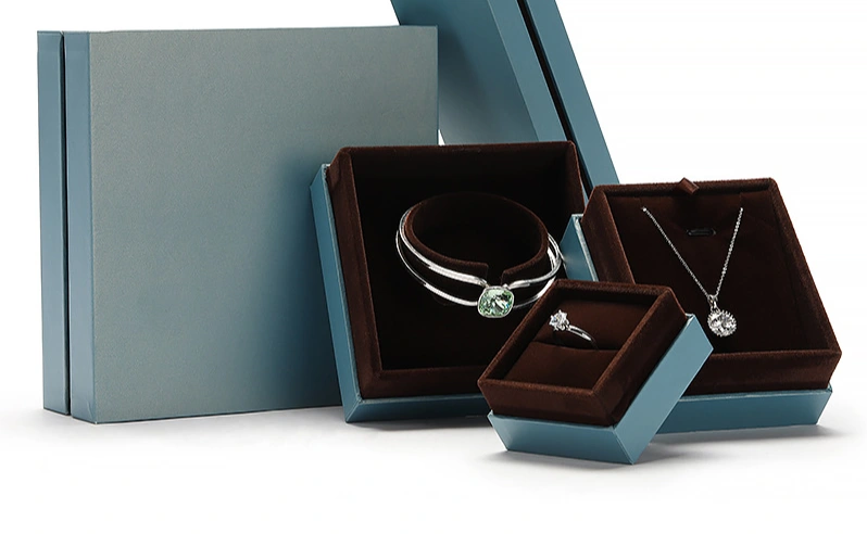 The Secret Guide to Buying the Perfect Small Necklace Box - the secret guide to buying the perfect small necklace box1