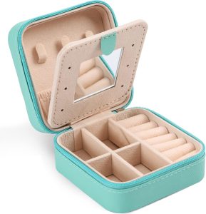 Sleek and Practical Travel Jewelry Organizer Small - Organize Your Jewelry on the Go - travel jewelry organizer small (3)