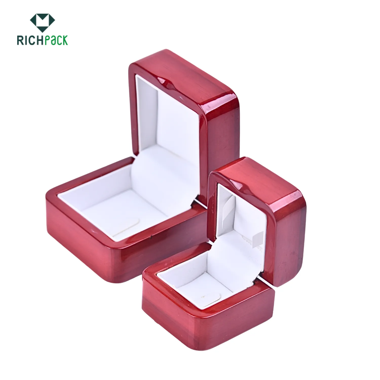 Biodegradable Jewelry Packaging with Personalized Designs 002