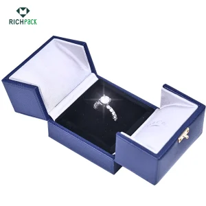 синя кожена кутия за брачен пръстен 003