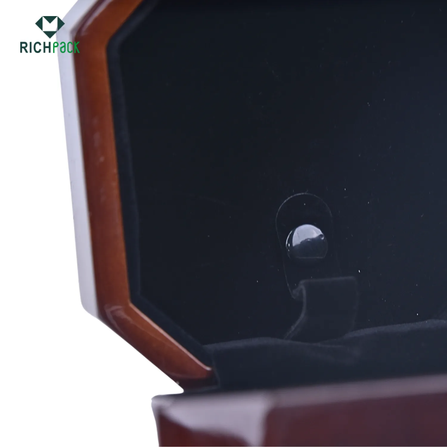 bracelet wood box 002