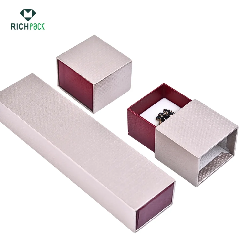 custom ring lid and base jewelry box 007