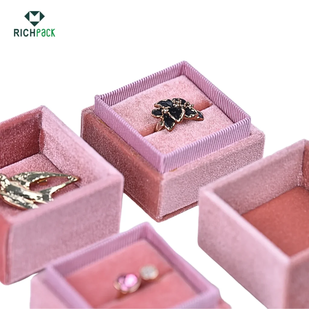 elegant ring box for women 001