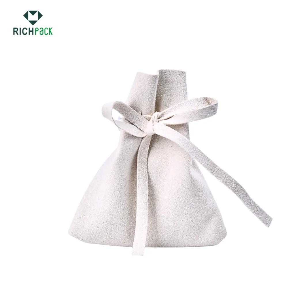 faux suede drawstring jewelry pouches 003