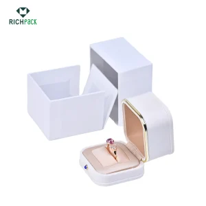 high end engagement ring box 002