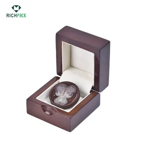 innovative wooden brooch box 003
