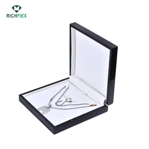 large wood box for necklace 010