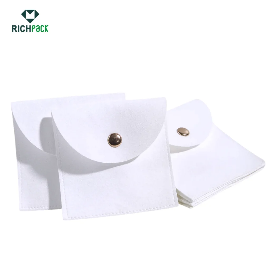 lightweight jewelry puches with glod press snap 005