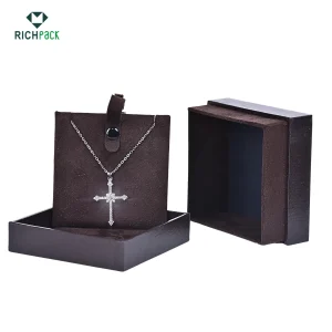necklace box with soft insert 001