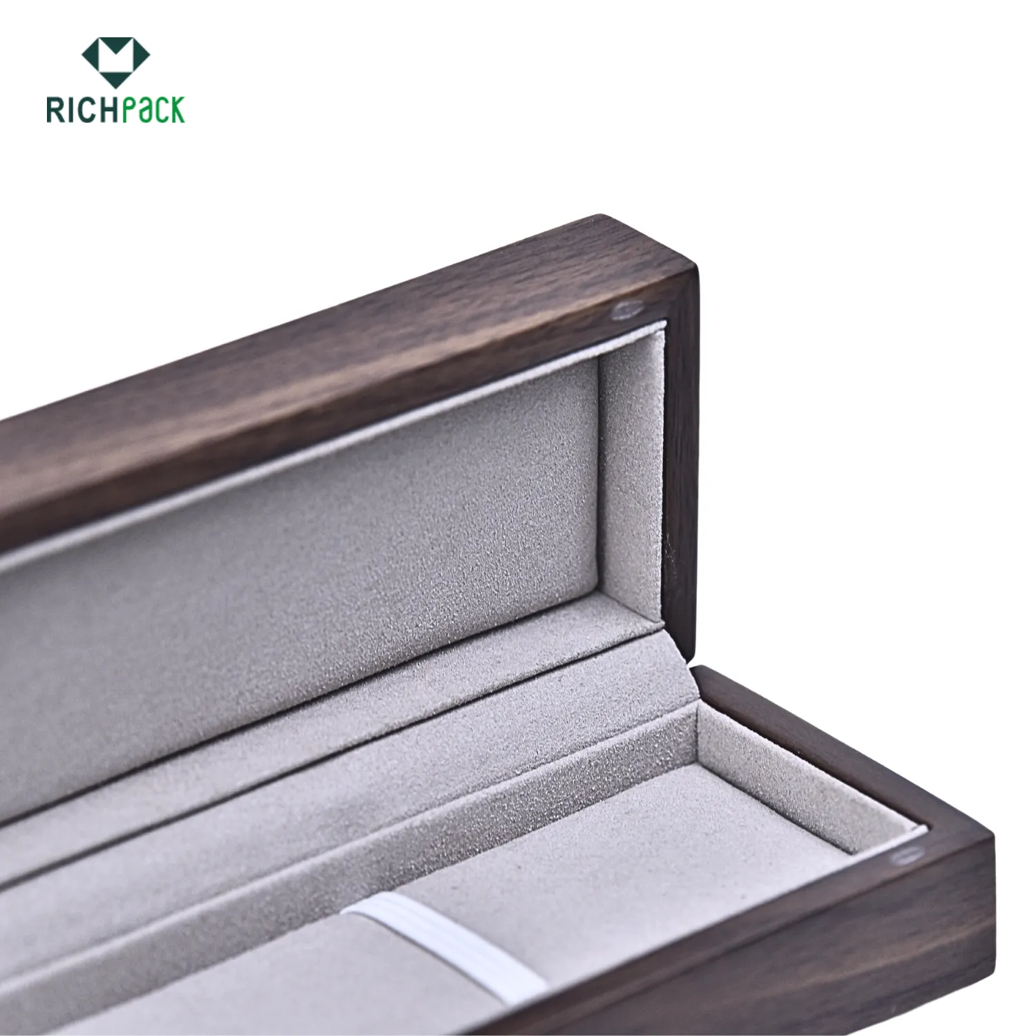 north american black walnut wooden necklace box 002
