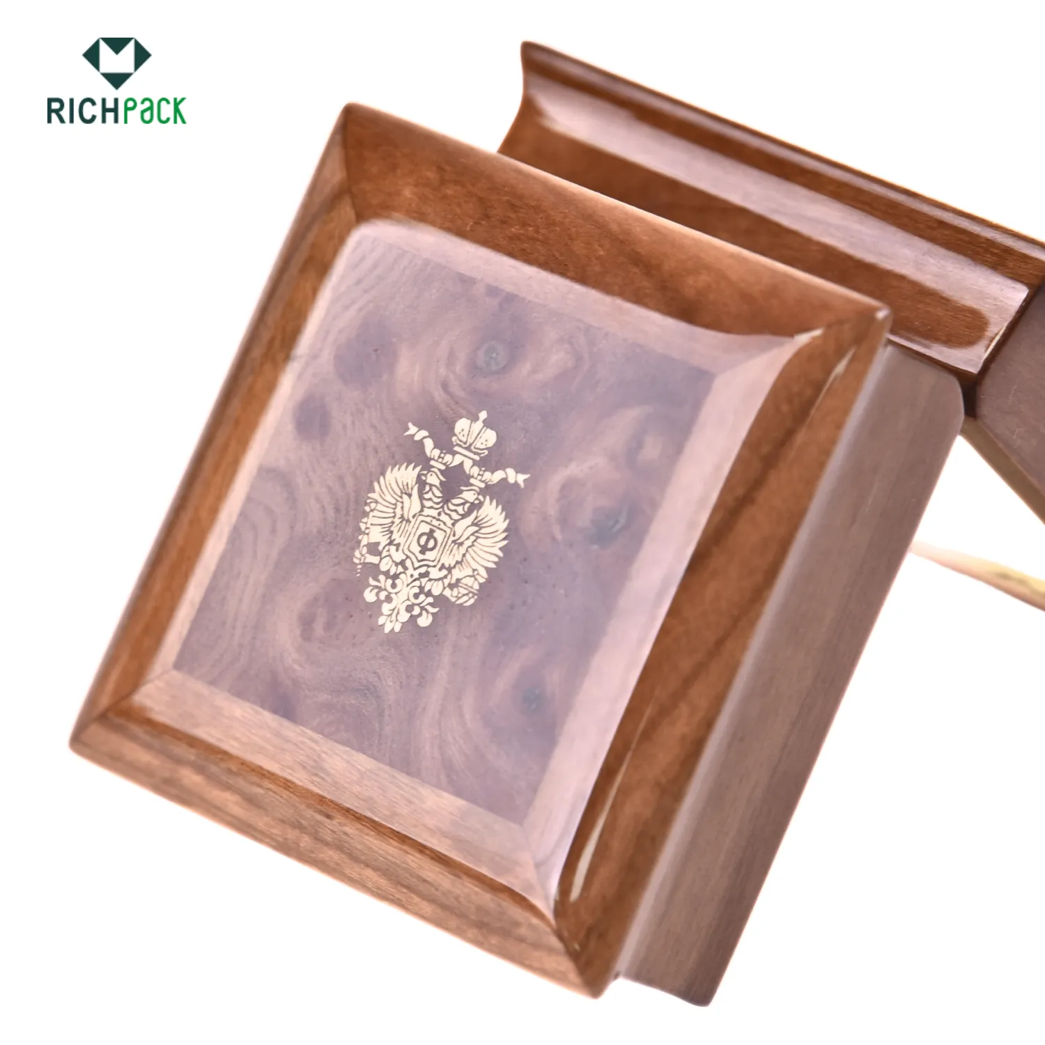 pearwood necklace box with dust cover 005