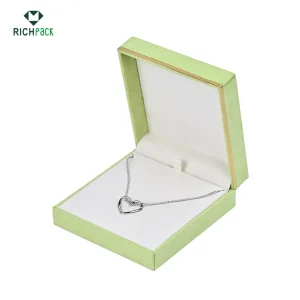 richpack grön halsbandslåda 005