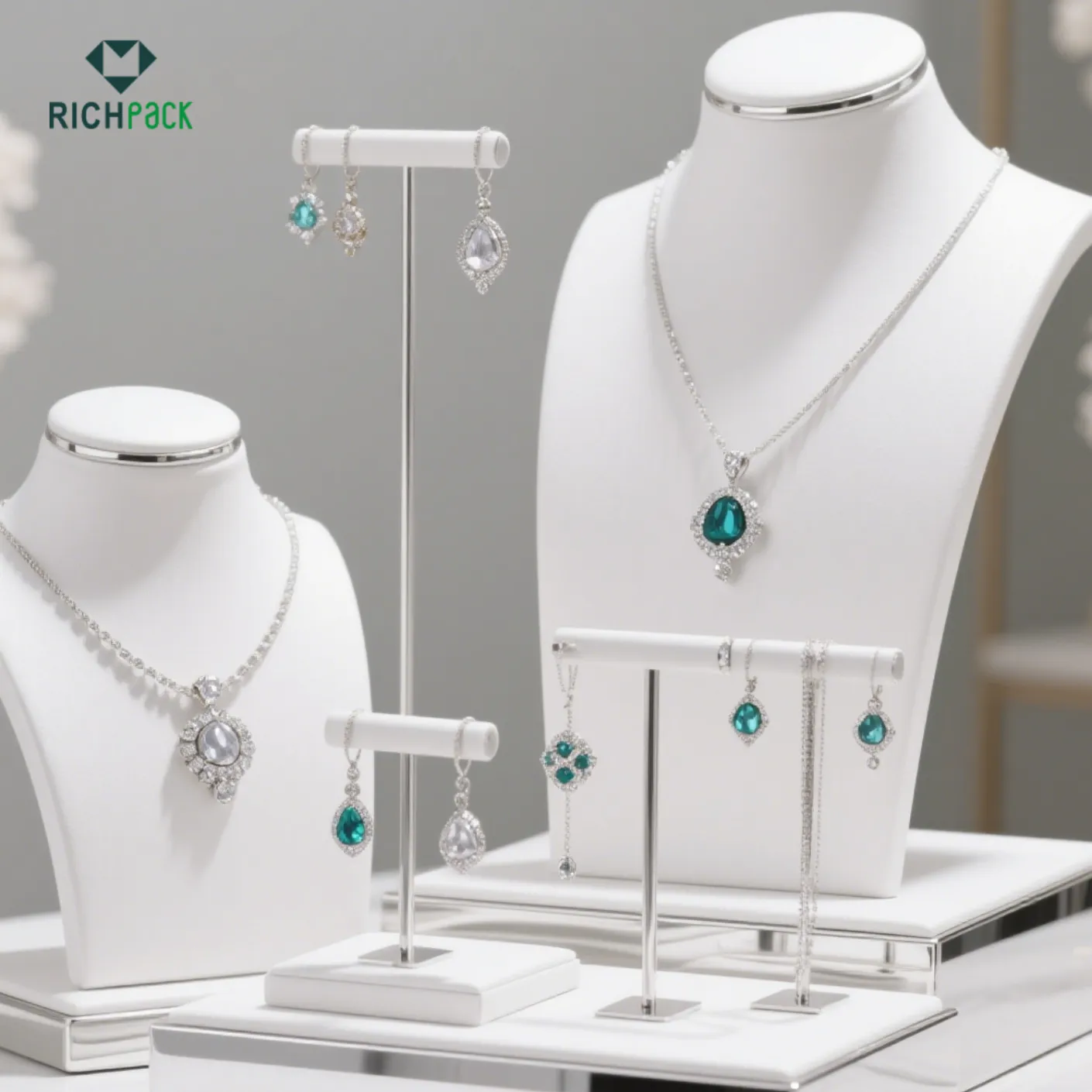 richpack jewelry displat for high end jewelry brand 003