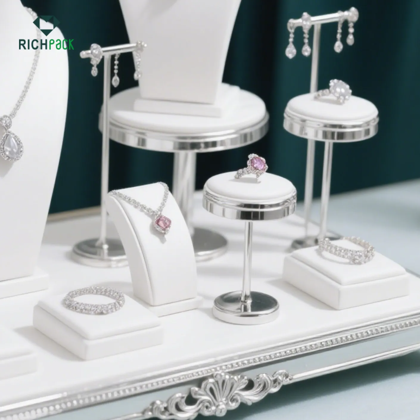 richpack jewelry displat for high end jewelry brand 005