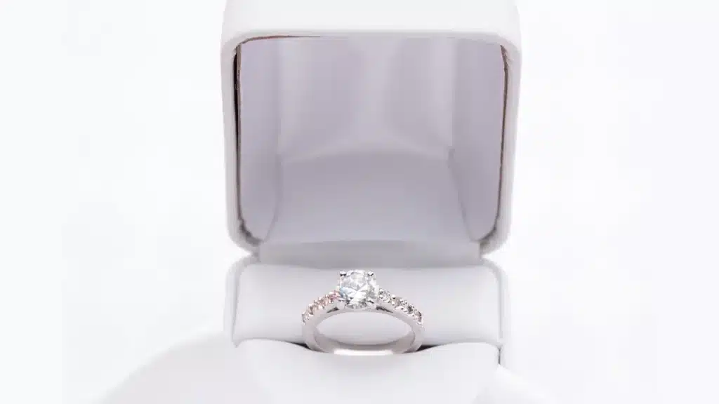 ring jewelry box white