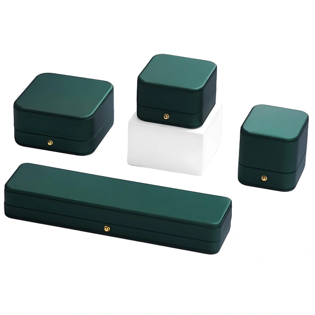 Engraved Leather Ring Boxes for Weddings | Custom Keepsakes for a Timeless Ceremony Richpack Manufacturer Direct for Wholesale & Retail Businesses - ronaldo jewelry box 3