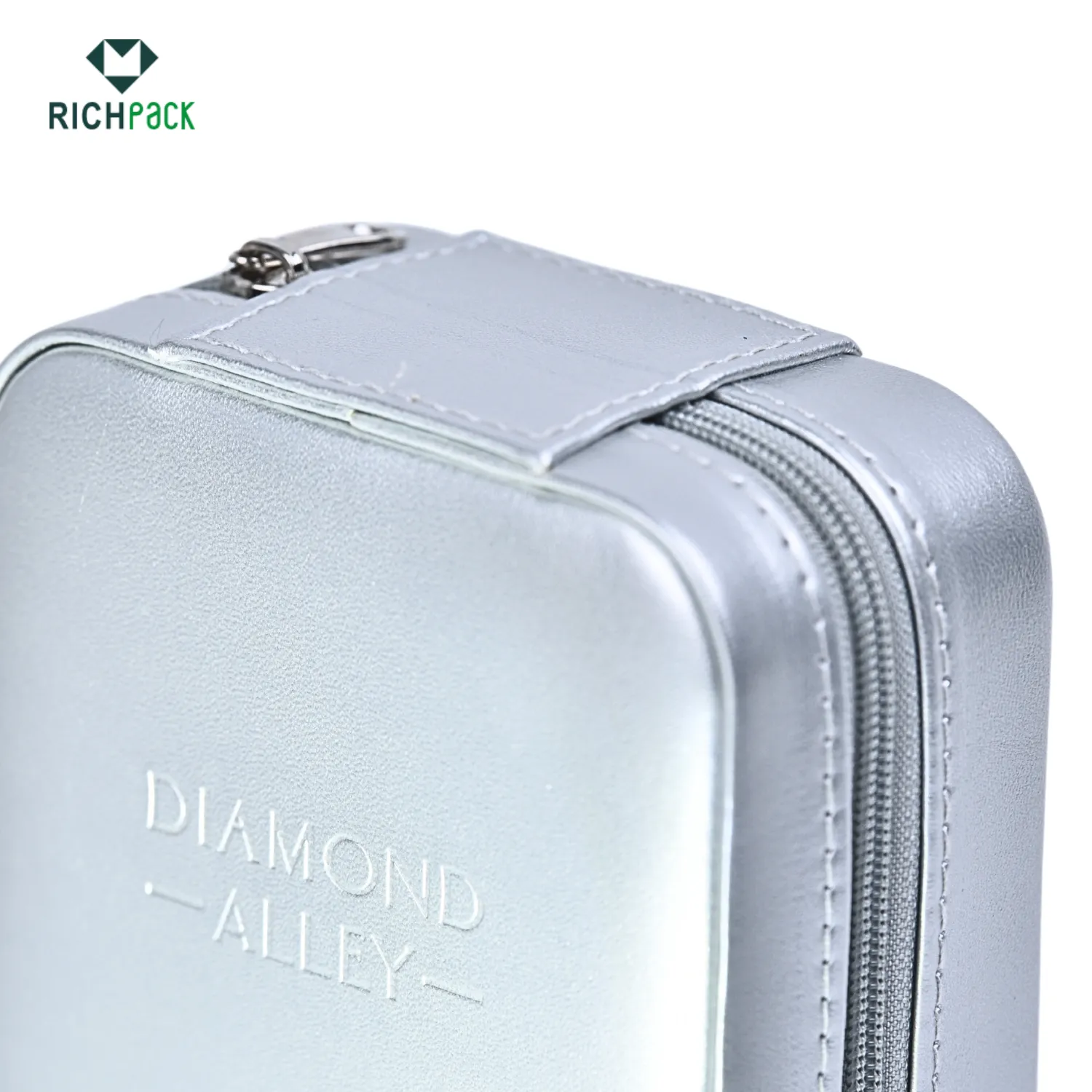 shiny silver fashion jewelry storage 001