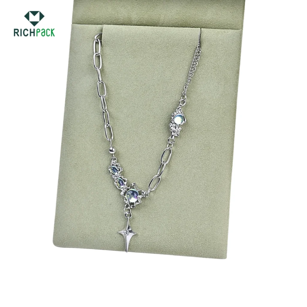 vca jewelry bag 001