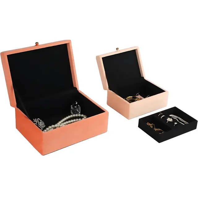 Velvet Gift Boxes | Premium Gift Packaging | Custom Branding & Wholesale - velvet gift box 4