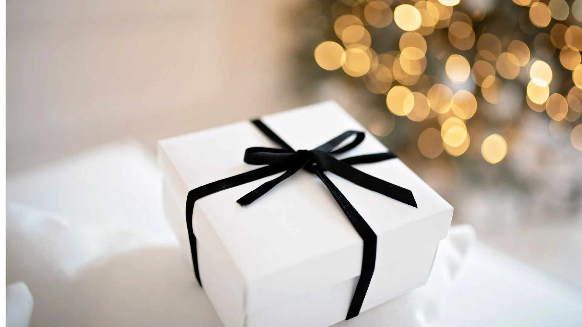 white gift box design ideas 001
