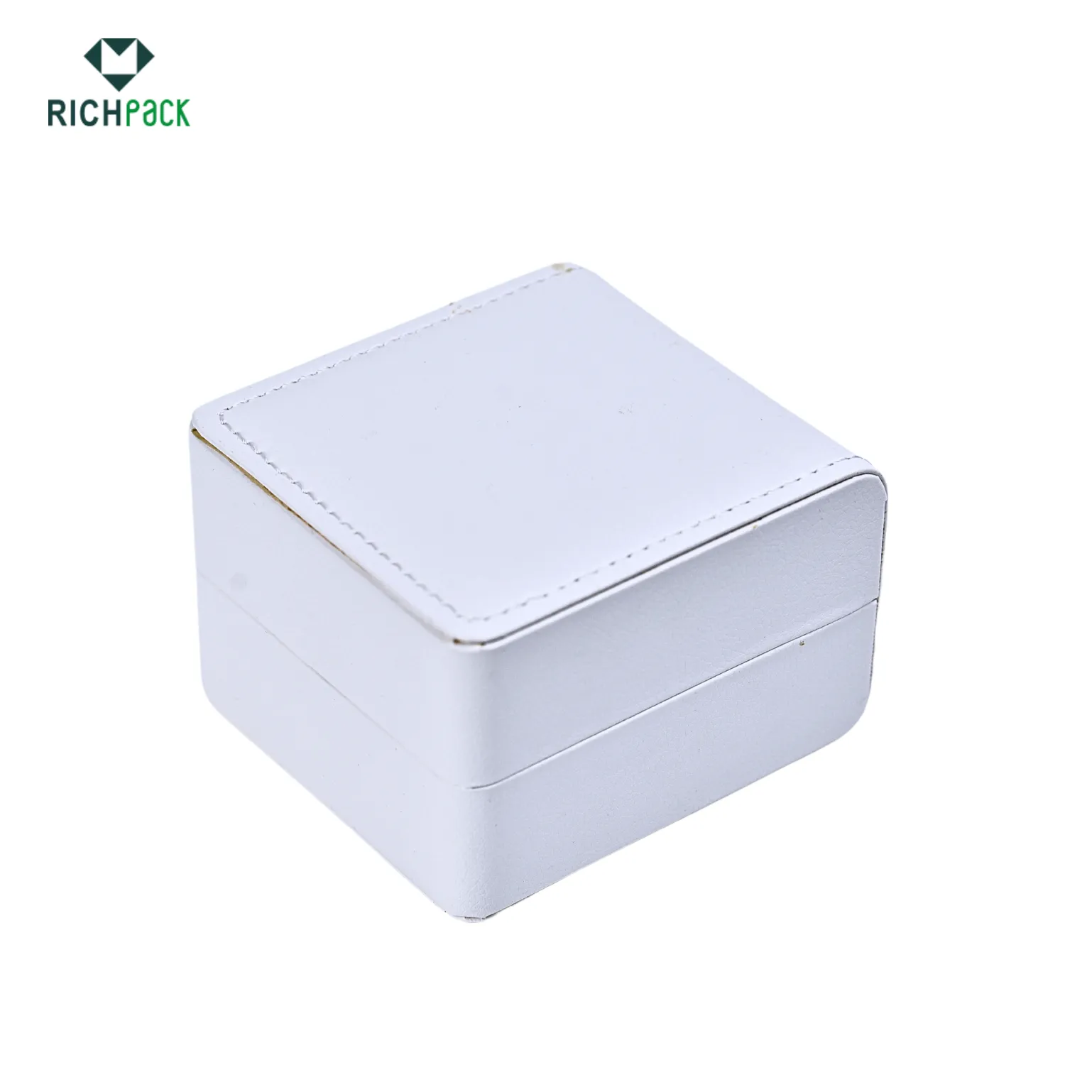 white watch box 004
