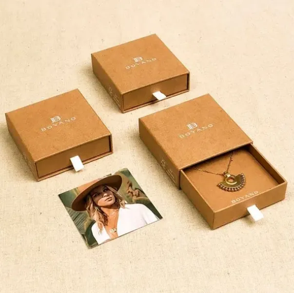brown kraft jewelry boxes with photo card