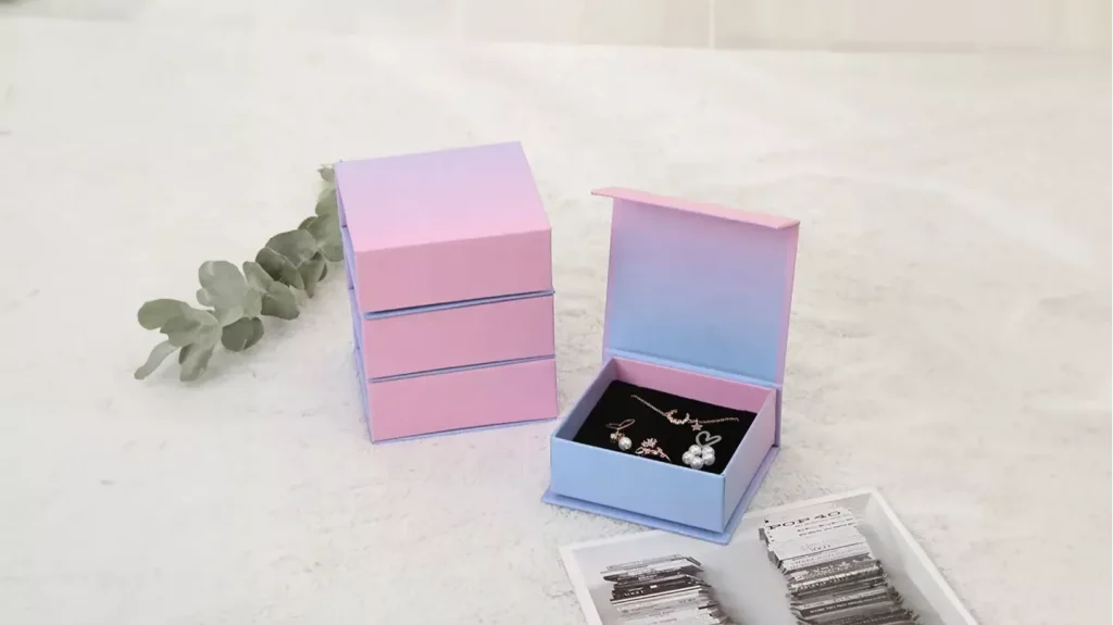 gradient pink blue jewelry boxes