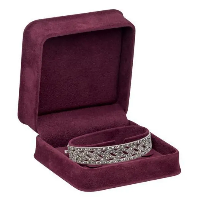 Suede Bracelet Box Navy Blue | Custom Luxury Jewelry Packaging – Richpack - Suede Watch Bangle Box 2
