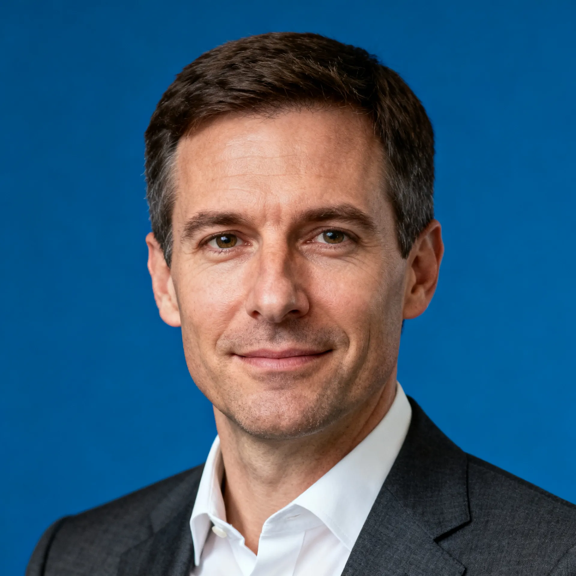 Robert Clarke, Operations Director