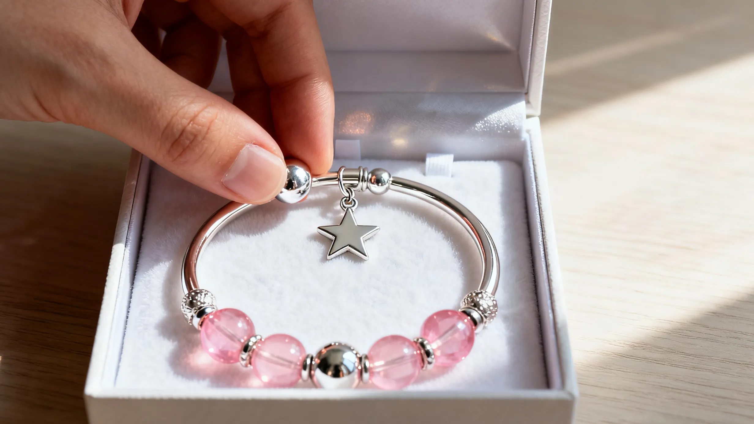 how to fit a pandora bracelet in a small gift box
