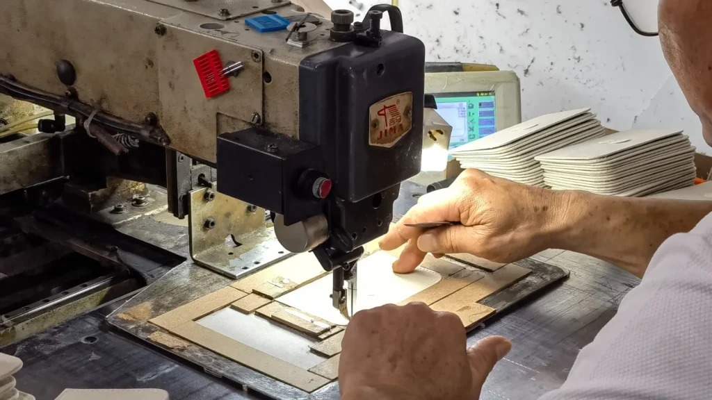 jewelry box sewing machine operation