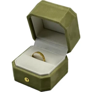 Custom Velvet Ring Box Green – Elegant Jewelry Box | Richpack - velvet ring box