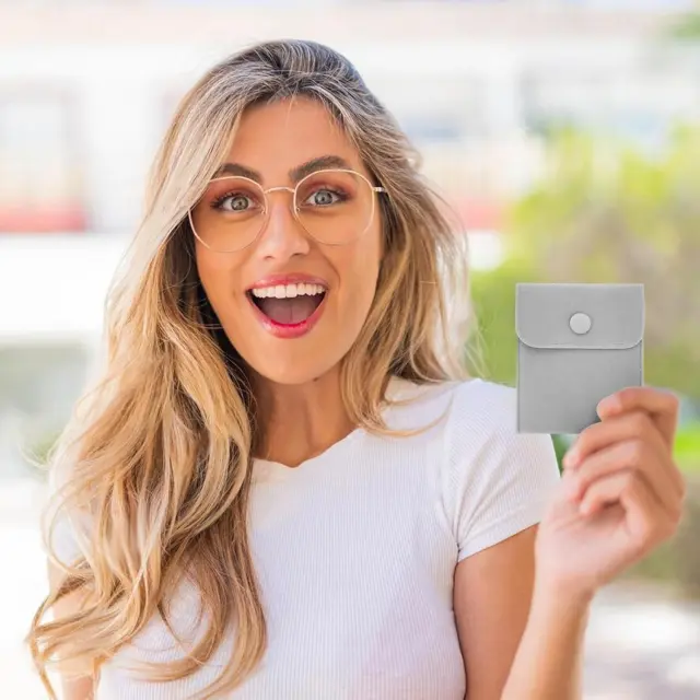 Permanent Jewelry | Red Velvet Display Box for Professional Use – Richpack - Velvet Jewelry Bags 5