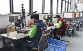 Packaging Manufacture - manual hot stamping