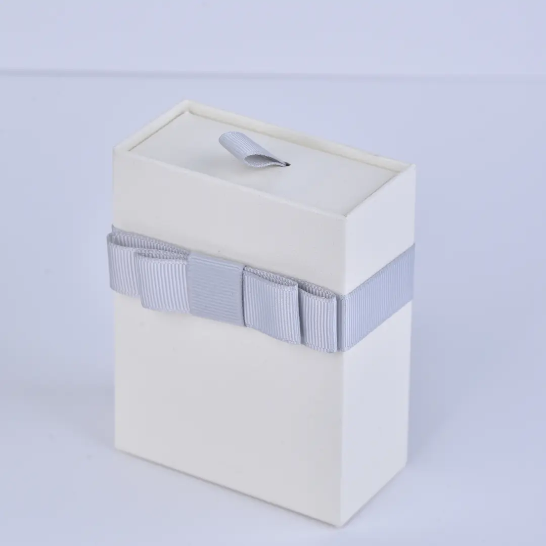 Bowknot Jewelry Box - White Bowknot Jewelry Box for Earrings, Ring & Pendant | Ready Stock Wholesale - bowknot jewelry box (1)