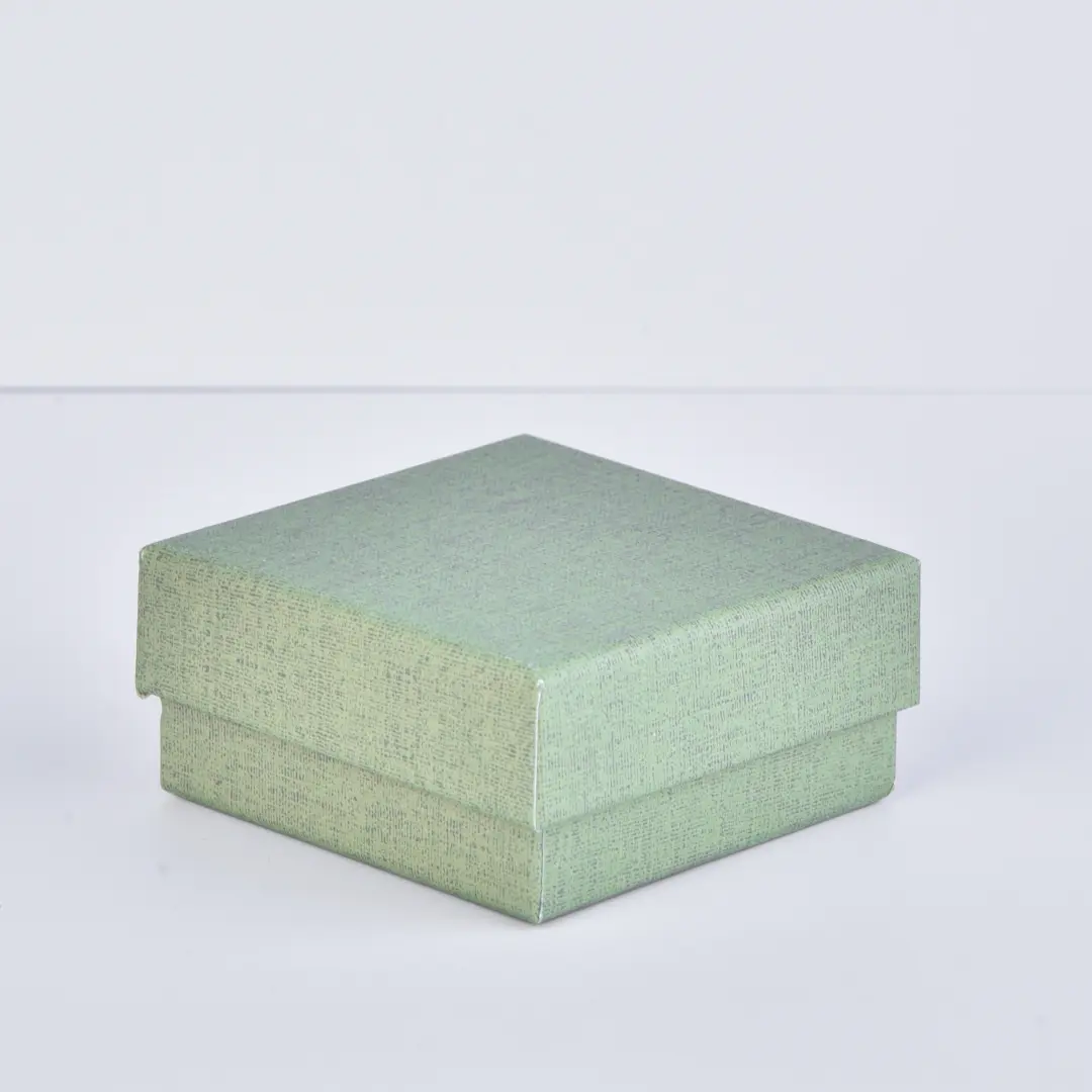 Green Gift Box With Lid - Jewelry Packaging | Specialty Paper In Stock - green box with lid (1)